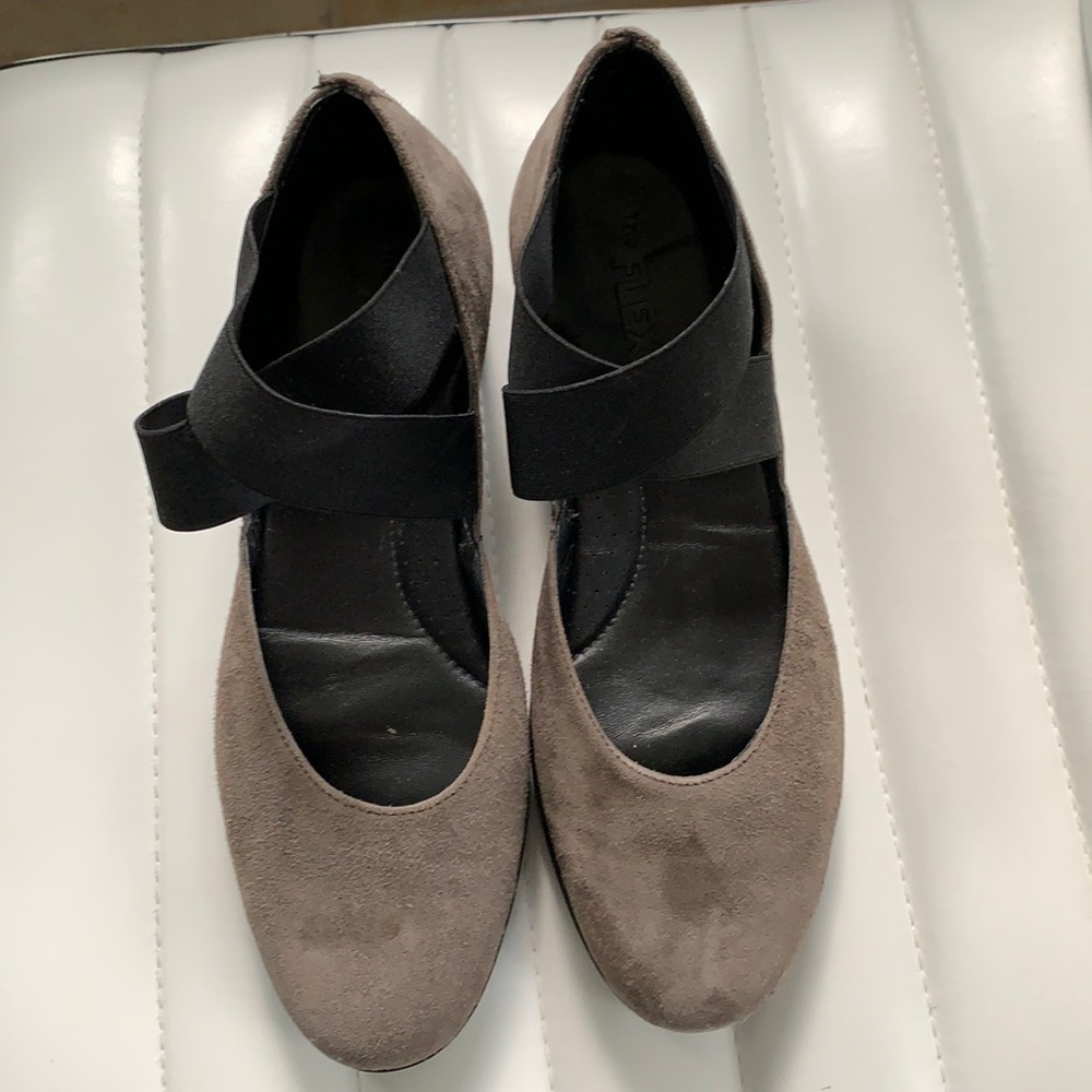 The Flexx brown suede wedge shoes